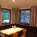 Haus Almrausch Appartamento *