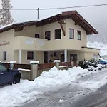 Haus Almrausch *