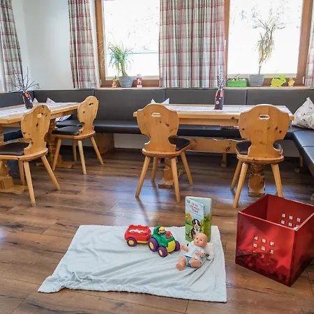 Haus Almrausch Apartamento *